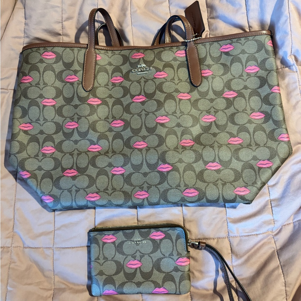Coach lips bag and smaller one